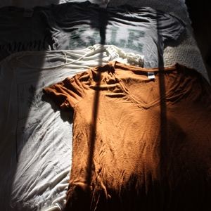 LOT 4 Womens Graphic tshirts